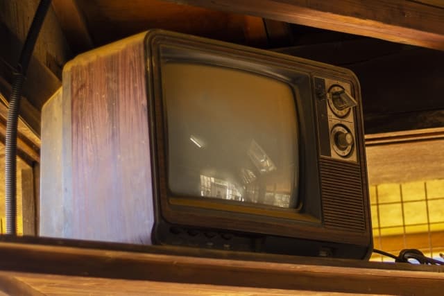 白黒テレビ