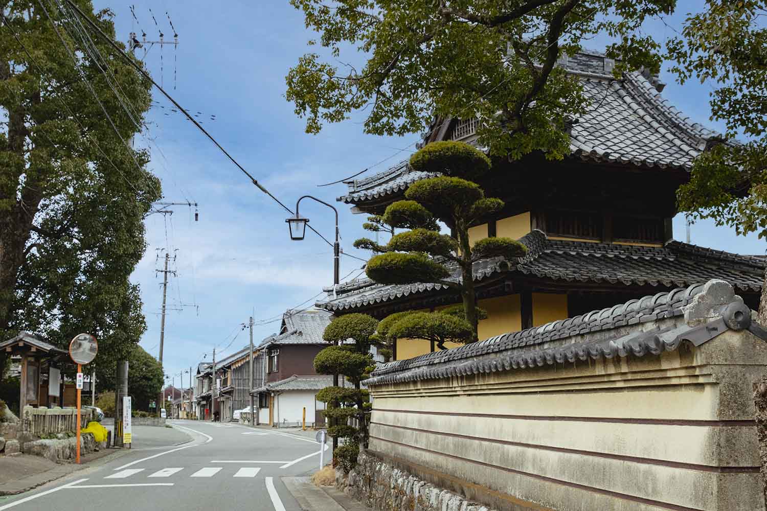 まちを歩くと 「久留米市草野町」豊かな自然とレトロな町並み
