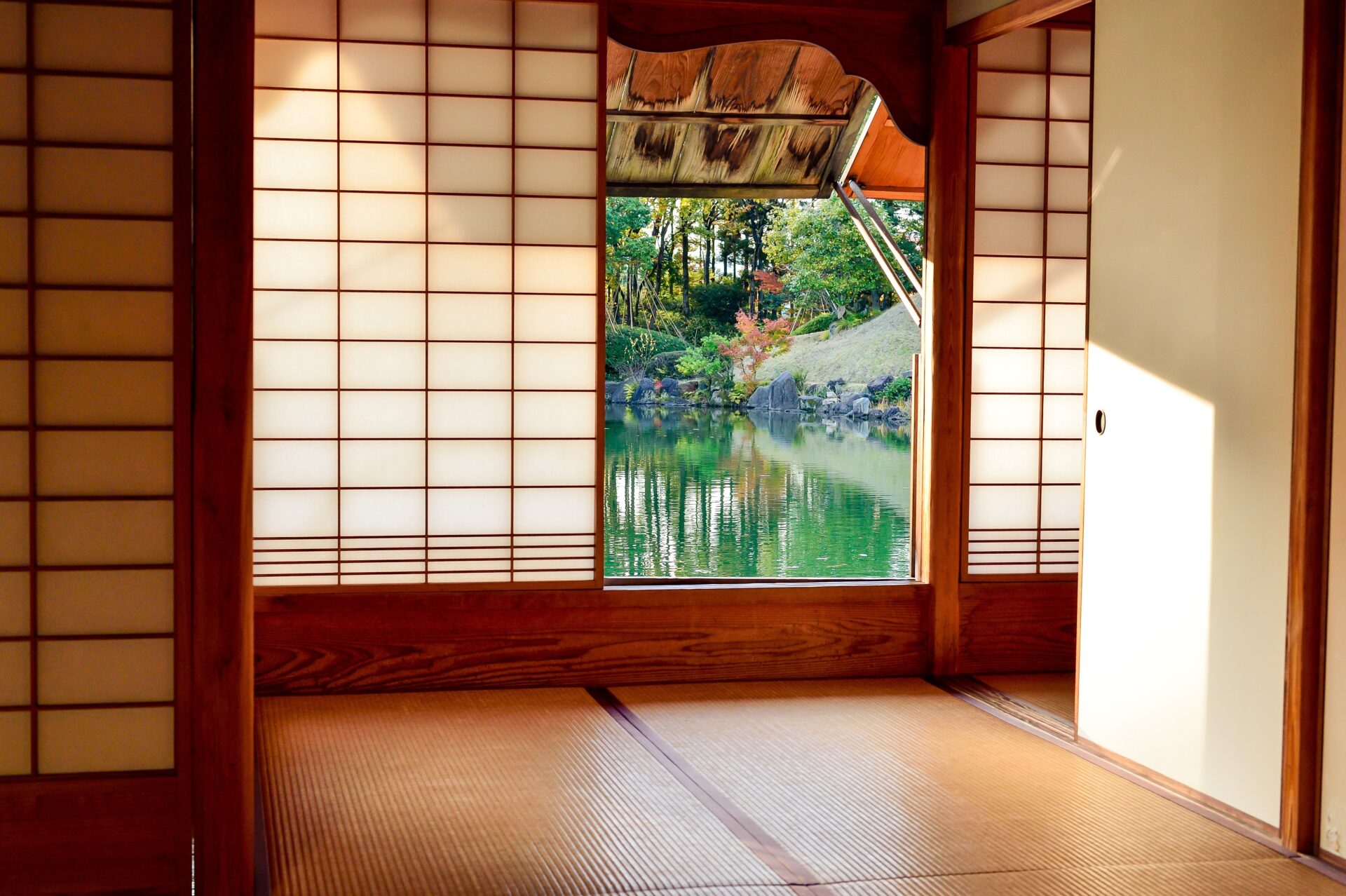 戸襖とは？和襖との違いを解説