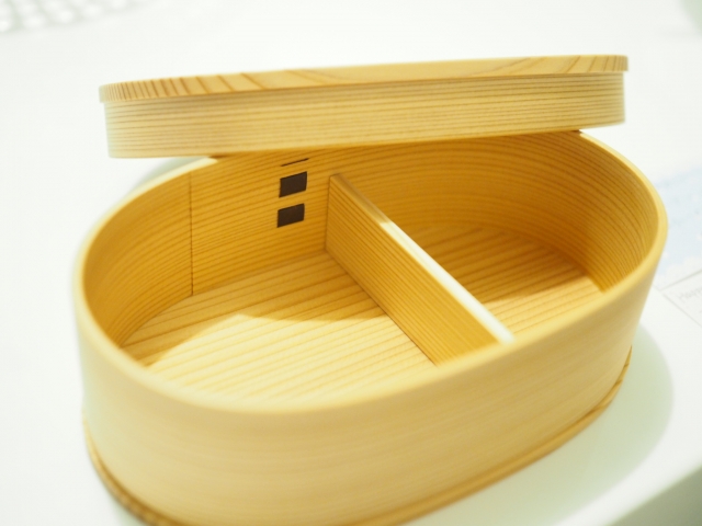 伝統工芸品が身近なものに お弁当箱(bento)として人気の曲げわっぱ