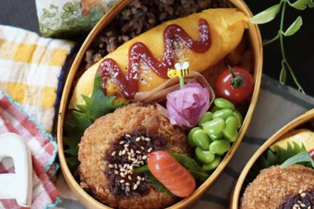 伝統工芸品が身近なものに お弁当箱(bento)として人気の曲げわっぱ